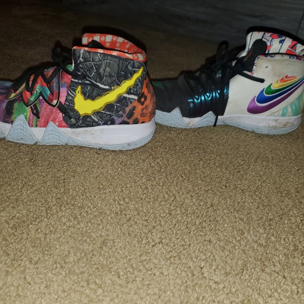 Boys nike Kyrie shoes